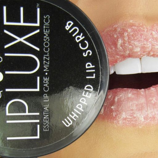 LipLuxe: Whipped Lip Scrub